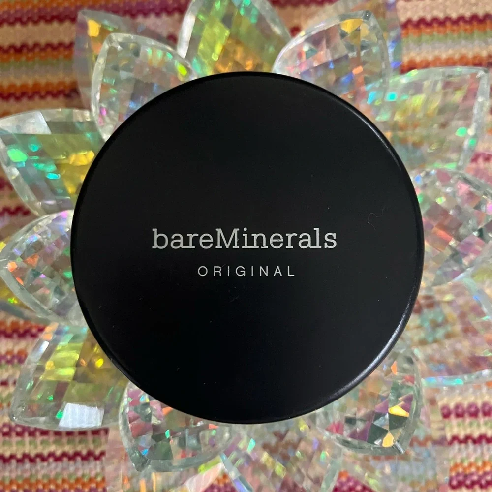 NWOB bareMinerals Original Foundation in Medium Dark